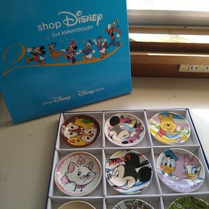 DS ディズニーストア　SHOP DISNEY２周年オリジナル豆皿　DL &WDWディズニーランド&ディズニーワールド　　非売品　