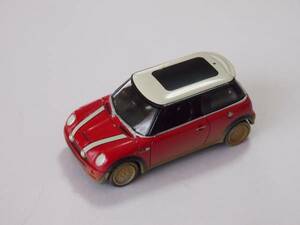 JOHNNY LIGHTNING ジョニーライトニング Hollywood on Wheels / THE ITALIAN JOB　MINI COOPER S (red with L.A.road grime)