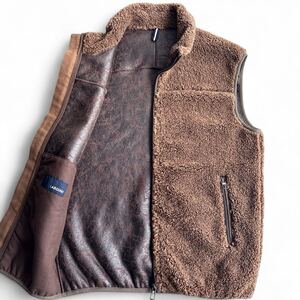 極美品/LARDINI ラルディーニ【46】M 現行 ボア ベスト ジレ フェイクムートン ブラウン 茶 ブートニエール 刺繍 イタリア製 希少モデル