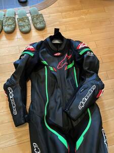 アルパインスターズ alpinestars GP Pro V2 Leather Suits レーシングスーツ ツナギ 革ツナギ 新品未使用品　説明欄必読 訳あり 激安販売