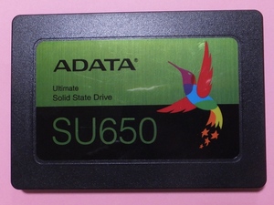 ADATA製2.5インチ 120GB SATA SSD SU650