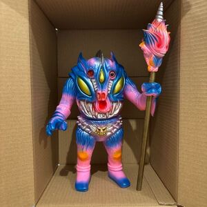 PAUL KAIJU POLLEN KAISER ポールカイジュウ ポーレンカイザー　ソフビ