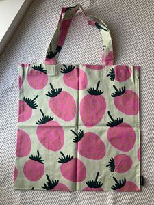 新品未使用マリメッコ マンシッカ イチゴ ファブリック トートバッグ marimekko