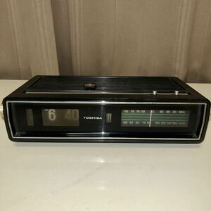 ♪昭和レトロ　TOSHIBA 東芝　FM/AMデジタルクロックラジオ　RC-685F パタパタ時計　中古品♪