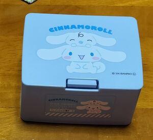 シナモロール　シナモン　CINNAMOROLL　BOX　ボックス　化粧道具入れ　小物入れ　小物ケース　化粧ケース　約11cm　サンリオ