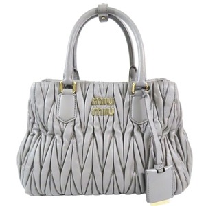 ミュウミュウ miumiu マテラッセ レザー バッグ ナッパレザー ハンドバッグ ショルダーバッグ 2WAY メタル ロゴ クロシェット 鞄 グレー