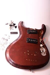 Mosrite Avenger ベース　ジャンク