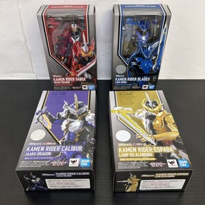 A251-SG1-468 仮面ライダー セイバー カリバー エスパーダ ブレイズ フィギュア 箱付き 1点未開封