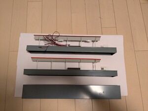 エンドウ製　 屋根付きホーム×2と屋根無し ホーム×1 