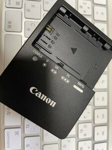 Canon バッテリーチャージャー LC-E6