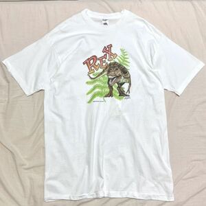 5千スタ【1994年(90s) USA製 Rex 恐竜 Tシャツ XXL】ビッグサイズ FRUIT OF THE LOOM ティラノサウルス 映画 ムービー アート シングル古着