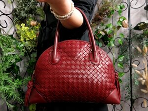 ●美品●BOTTEGA VENETA ボッテガ ヴェネタ●イントレチャート●タッセル●ラム レザー 本革●ハンド バッグ●レッド系●G金具●Js54572