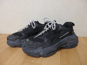 T70-6.3) BALENCIAGA / バレンシアガ　ローカットスニーカー　41　No.483547　黒　かかと内側破れ有り