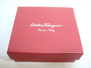 美品 フェラガモ Salvatore Ferragamo キーケース 小物用 箱