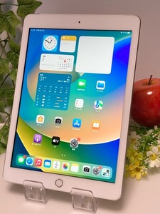 SIMフリー Apple iPad 【第5世代】 Wi-Fi +Cellular ドコモ 32GB シルバー MP1L2J/A バッテリー89％★ A6638