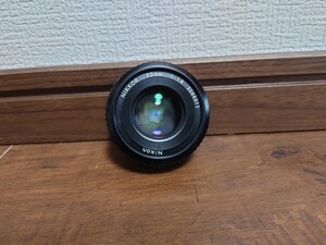 Nikon NIKKOR　50mm 1:1.8　パンケーキレンズ　ニコン