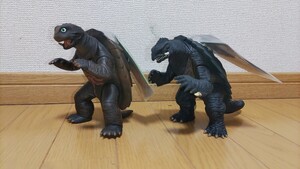 【タグ付き新品未使用!!】2006年発売! 旧ムービーモンスターシリーズ　新生ガメラ(トト) & 平成ガメラ(ガメラ1999) 2体セット 