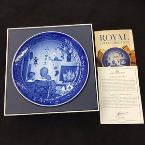 【未使用品】ROYAL COPENHAGEN(ロイヤル コペンハーゲン) イヤープレート 2015 ※箱、印刷物付き (管理番号：063102)