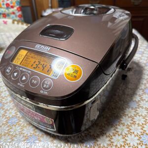 ZOJIRUSHI 圧力IH炊飯ジャー NP-BB10 USED