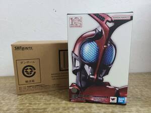 098-M72) 中古品 S.H.Figuarts (真骨彫製法) 仮面ライダーカブト ライダーフォーム 真骨彫製法 10th Anniversary Ver. フィギュア バンダイ