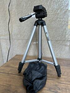 「B222_25」VF 4段三脚 W312 aluminum tripod 三脚袋付き 外傷有り、写真に展示済み