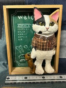 猫のアートドール　壁掛けオブジェ　ハンドメイド