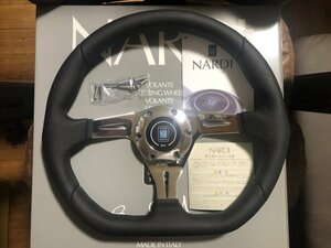 ★送料無料　NARDI　ナルディ　N201　カリスタレザー 350 BKパンチングレザー/BKスムースレザー/ポリッシュスポーク 正規輸入品　在庫有り