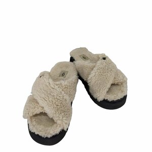 UGG(アグ) FUZZ SUGAR CROSS ボアサンダル レディース 25cm 中古 古着 0504