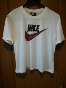 NIKE　ビッグスウォッシュプリント　Tシャツ　送料２３０円