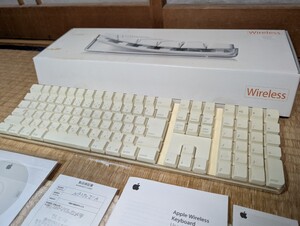 Apple A1016 ワイヤレスキーボード Bluetooth 中古 Wireless Keyboard