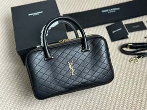 ★極美品★新品未使用★SAINT LAURENT CASSANDRE ショルダーバッグ ブラック 女性用