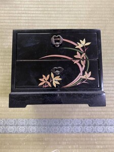 戸0709 小物入れ 漆器 木製 宝石箱 インテリア 漆芸 工芸品