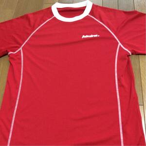 アドミラル 赤のサッカーシャツ