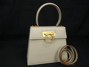 1円 ■美品■ Salvatore Ferragamo フェラガモ O212193 ガンチーニ レザー 2WAY ハンドバッグ ショルダー レディース グレージュ系 FD9562