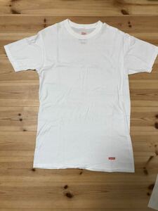 Supreme Hanes シュプリーム　ヘインズ　Tシャツ　サイズS ホワイト　一枚