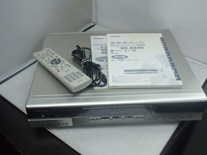 #64301【現状品】TOSHIBA 東芝 DVD/HDDレコーダ RD-XS40 一応動作品 リモコン付き