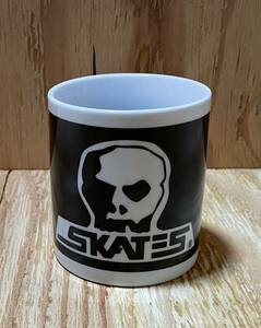 SKULLSKATES スカルスケーツ　マグカップ　白×黒