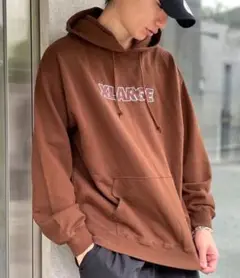 XLARGE フロントロゴパーカー