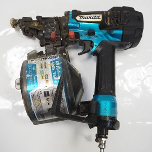 Th548881 マキタ 65mm 高圧エア釘打ち機 AN635H 青 makita 中古