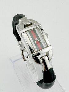  GUCCI グッチ 6800L シェリーライン文字盤 QZ クォーツ レディース腕時計 バングルウォッチ【k3484】
