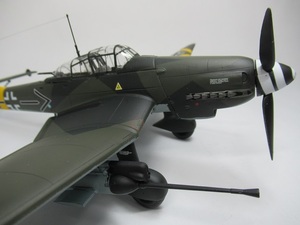 ハセガワ　1/48　ユンカースJu87G-2スツーカ　タンクバスター　司令官機　完成品