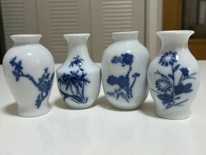 中国美術 一輪挿し　景德鎮 ミニー花瓶4点セット年代品 骨董 青花