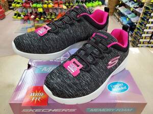 新品即決23.5cm★SKECHERS Dynamightスケッチャーズダイナマイト2.0 レディース カジュアルスリッポン★ランニング ウォーキング人気モデル