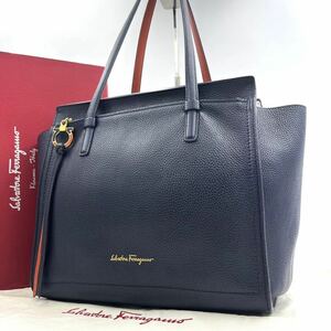 1円/未使用級● フェラガモ Salvatore Ferragamo エイミー トートバッグ ビジネスバッグ 肩掛け A4 ガンチーニ 金具 バイカラー レザー