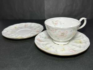 ★コレクター必見！！ NARUMI BONE CHINA ナルミ 花柄 カップ＆ソーサー 1客 おまけ付き インテリア 洋食器 コーヒーカップ 雑貨 K9