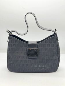 ★ FENDI / フェンディ マンマバケット ズッキーノ柄 ワンショルダーバッグ ブラック ブランド 中古品 1105A