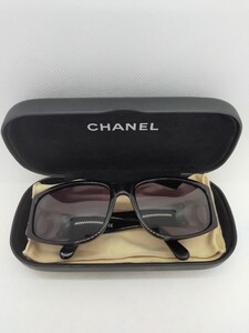 【CHANEL/シャネル/ココマーク/サングラス/度無し/02461 94305/イタリア製/収納ケース付き/美品/レディース/黒/浦R】