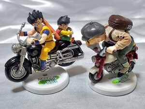 即決正規品 バンダイ ドラゴンボールミニフィギュアセレクション亀仙人/ホンダ Z50M モンキー孫悟空＆孫悟飯DRAGON BALLフィギュア＆バイク