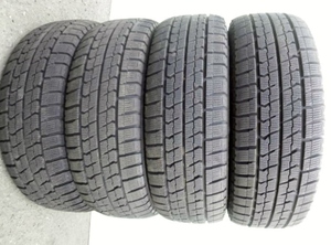 バリ山スタッドレス 205/60R16 GOODYEAR ICE NAVI ZEA IIグッドイヤーゼア2 4本 BMW F30 F45 F46 MINI PACEMAN VOLVO V40 V70 C4 VOXY JUKE