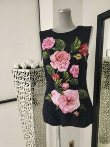 DOLCE&GABBANA　薔薇柄　トップス　サイズ40(8979-6-2)